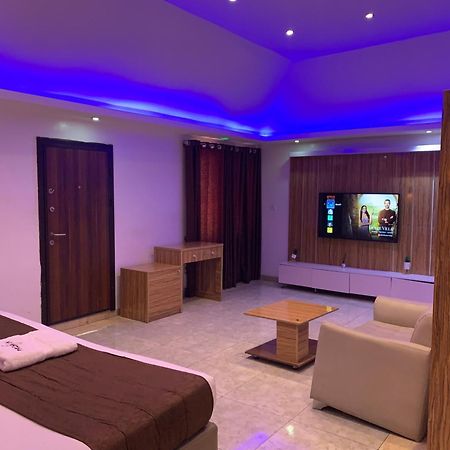 Presken Hotels @ Victoria Island Apese ภายนอก รูปภาพ