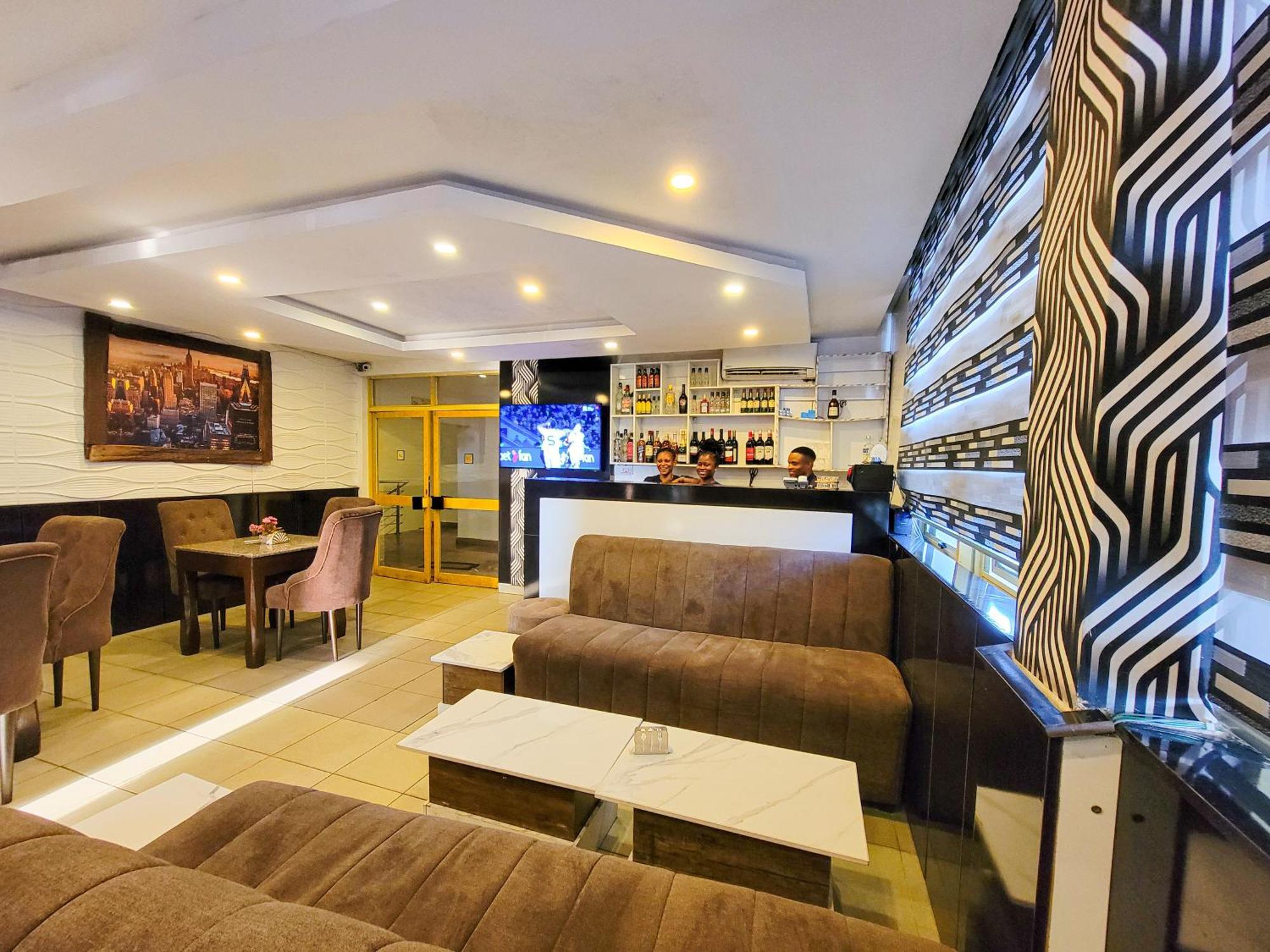 Presken Hotels @ Victoria Island Apese ภายนอก รูปภาพ