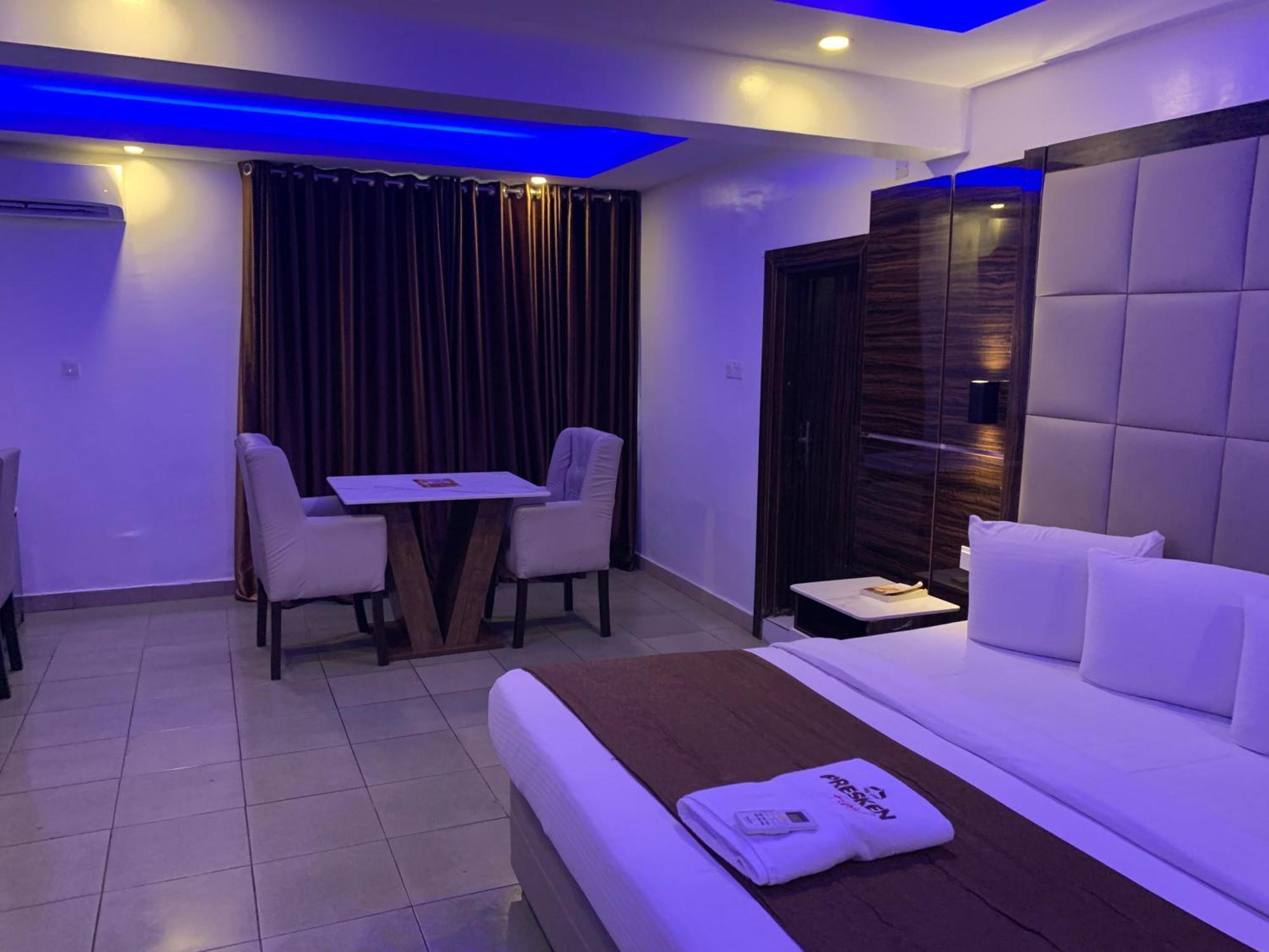 Presken Hotels @ Victoria Island Apese ภายนอก รูปภาพ